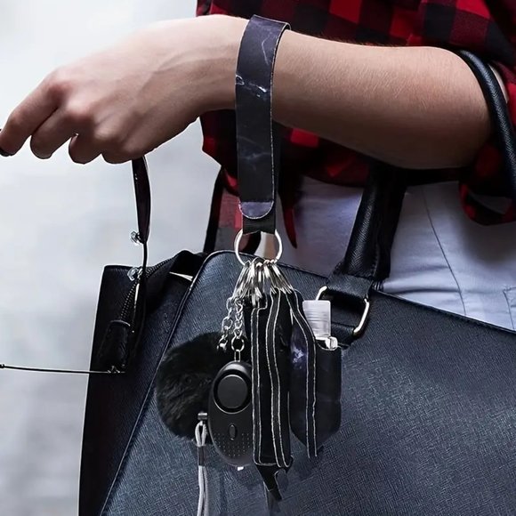 YLSHG Accessories - NWT Women's 11pc Safety Keychain Full Set